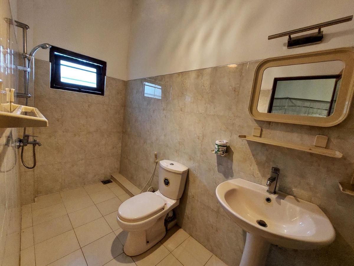 Sweden Inn Guesthouse Hikkaduwa Extérieur photo